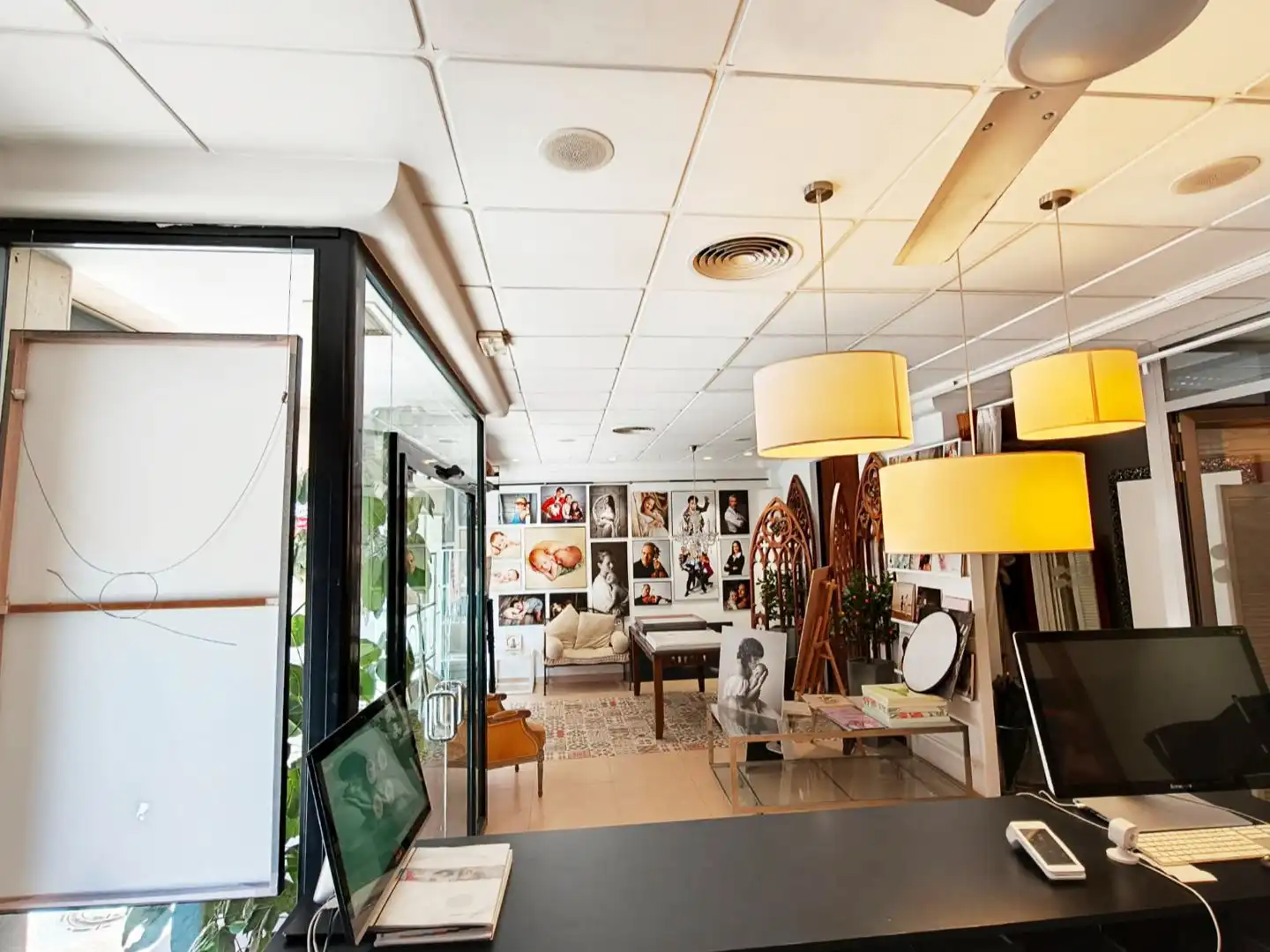 Local en venta en Paterna con Aire acondicionado, Internet y Domótica