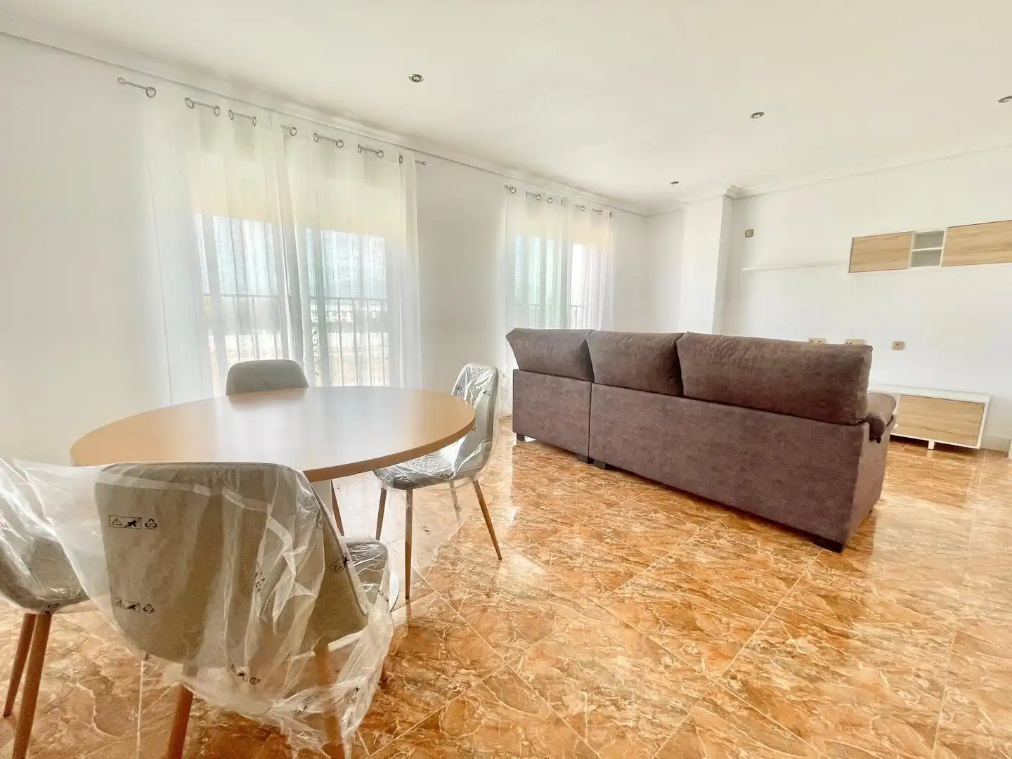 Sala d'estar de Apartament de lloguer en Albatera amb Traster, Moblat i Rentadora