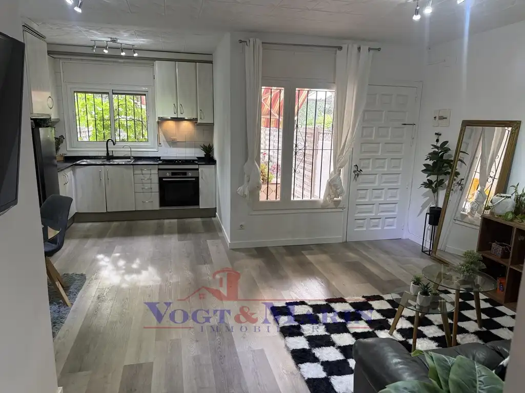 Casa adosada en venta en Carrer Gironès, Nord