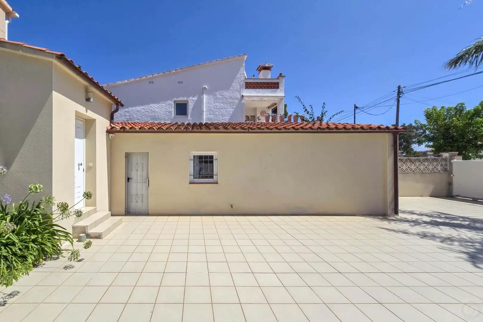 Vista exterior de Casa o chalet en venta en Empuriabrava con Aire acondicionado, Calefacción y Jardín privado