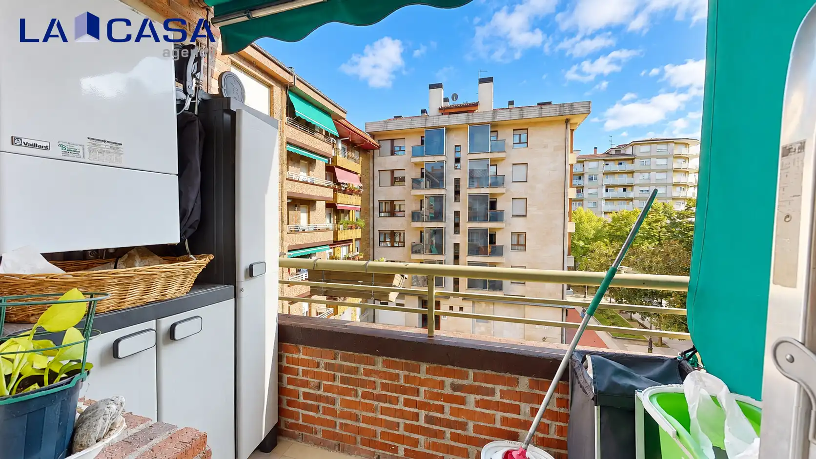 Terrasse von Wohnung zum Verkauf in Amurrio mit Abstellraum und Balkon