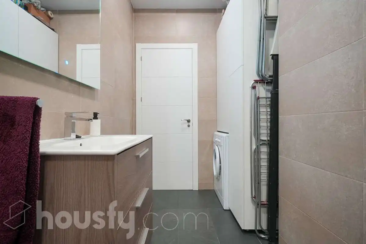 Baño de Piso en venta en Madrid con Aire acondicionado, Calefacción y Amueblado