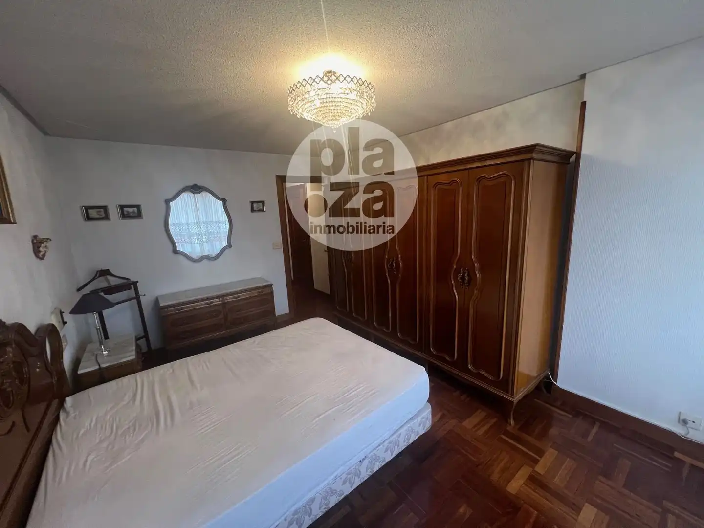 Schlafzimmer von Wohnung zur Miete in Burgos mit Heizung, Terrasse und Abstellraum