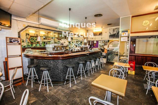 Local comercial en Venta en Àngel Guimerà en Alorda Park