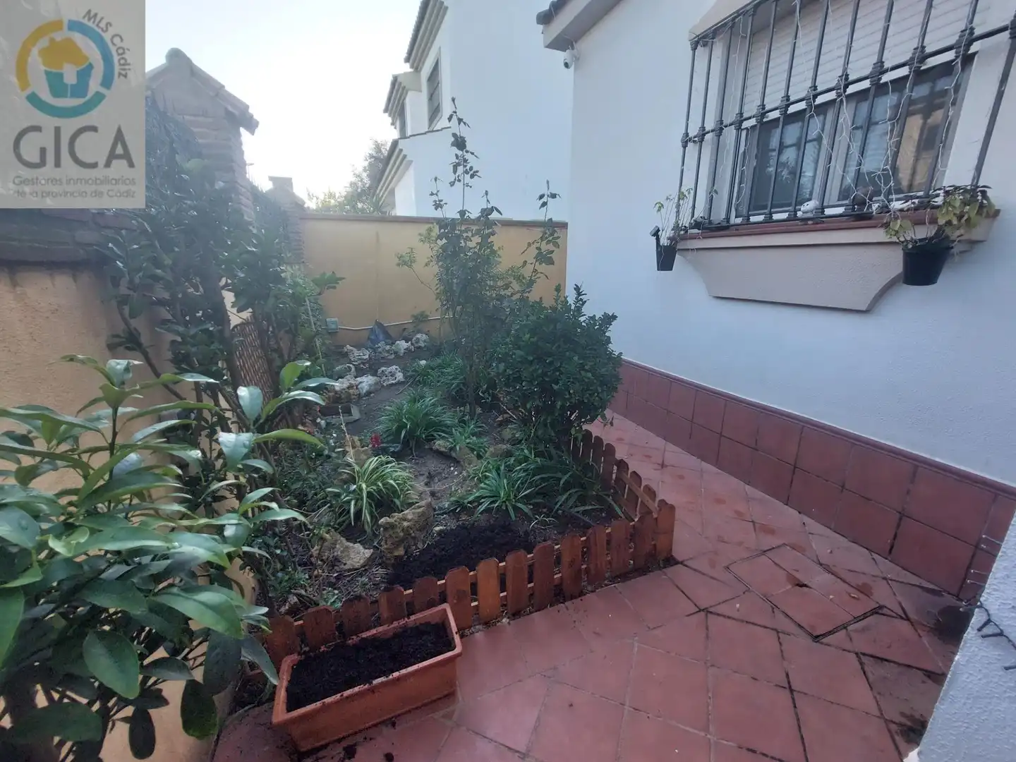 Jardí de Casa o xalet en venda en Algeciras amb Jardí privat i Traster