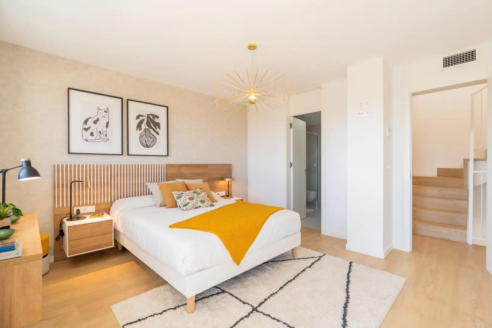 Dormitori de Casa adosada en venda en La Nucia amb Aire condicionat, Jardí privat i Terrassa