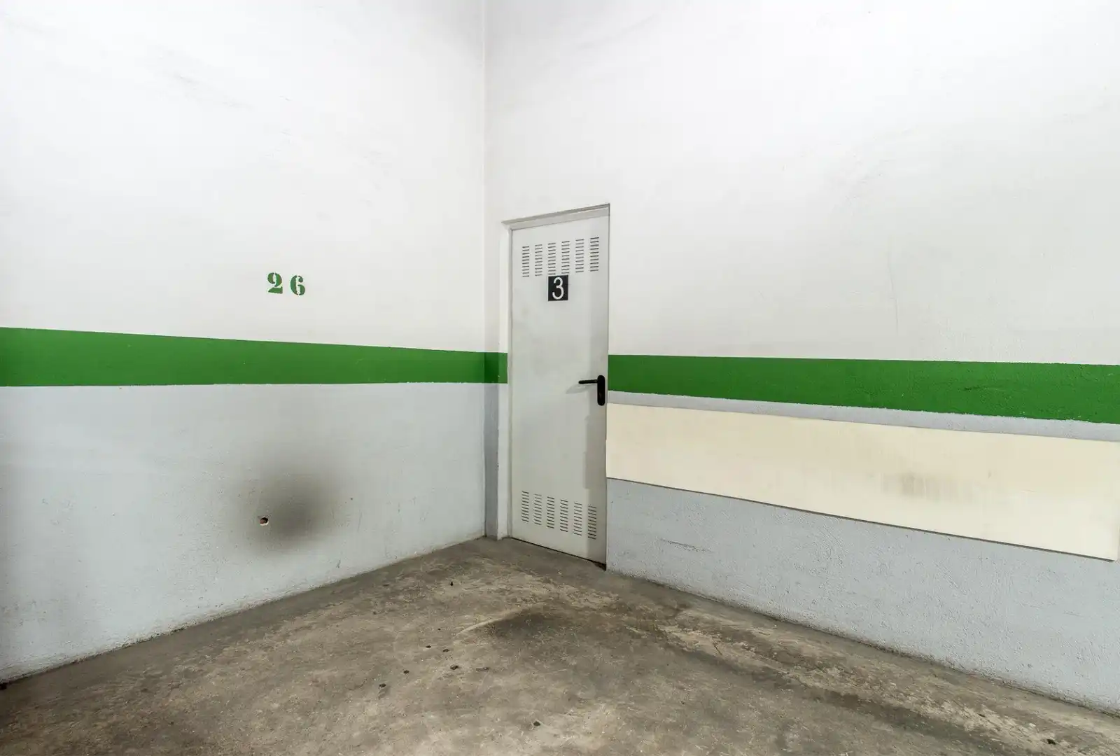 Flat for sale in Murcia  with Air Conditioner and Balcony