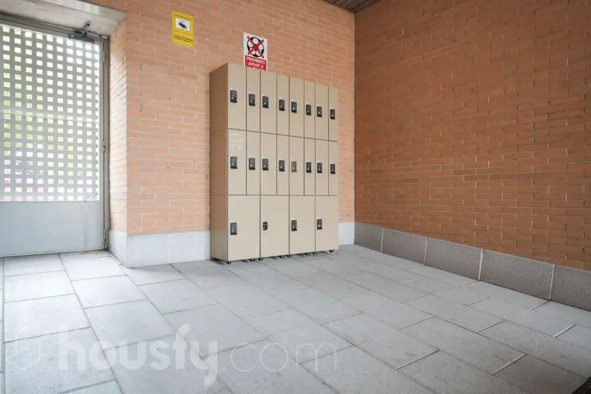 Flat with pool for sale in Cl. Castiello de Jaca ., imagen 37