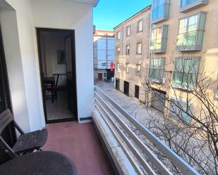 Terrassa de Pis en venda en Pontevedra Capital  amb Calefacció, Parquet i Moblat