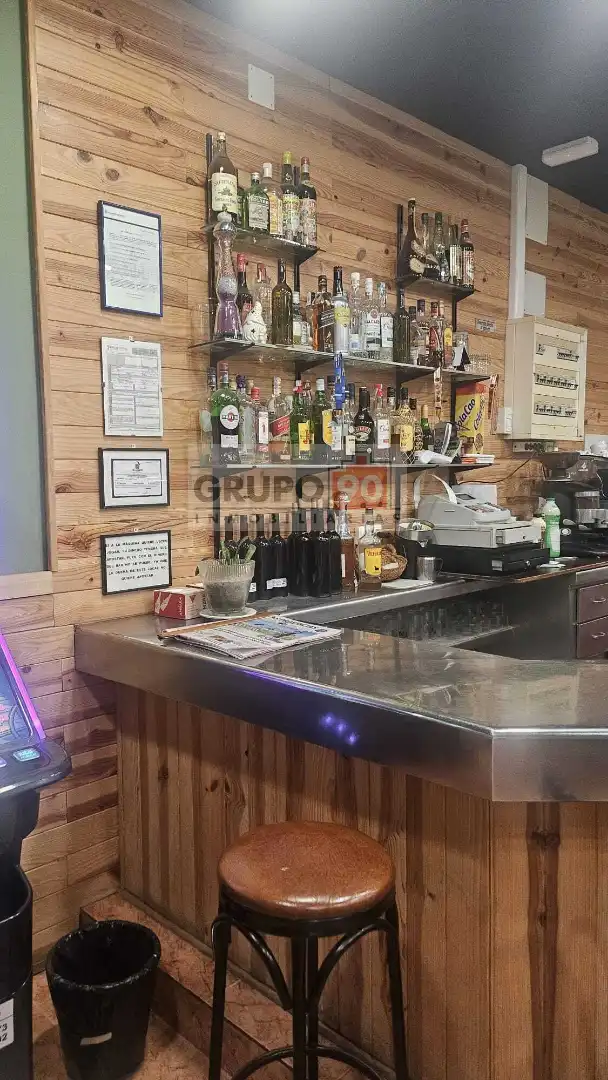 Local de alquiler en Valencia con Amueblado