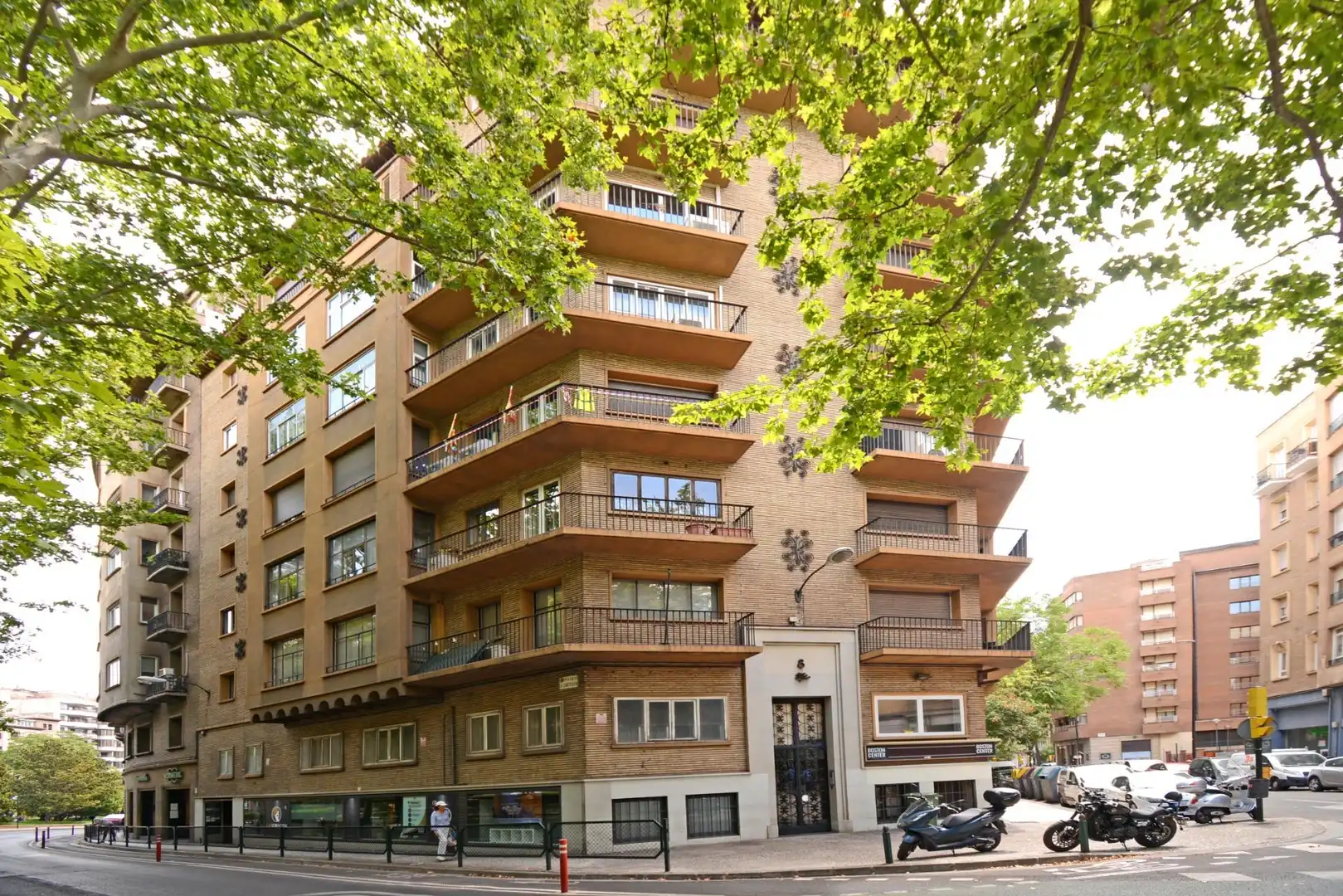 Vista exterior de Pis en venda en Zaragoza amb Calefacció, Terrassa i Balcó