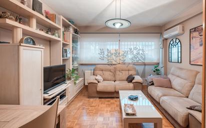 Living room of Flat for sale in  Madrid Capital  with Air Conditioner