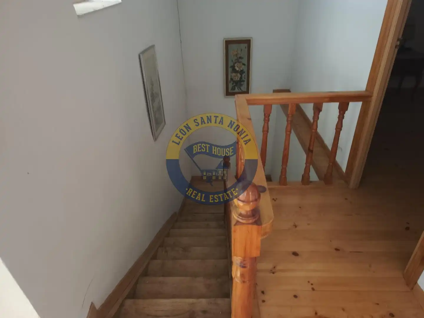 Casa o xalet en venda en Rioseco de Tapia amb Traster i Balcó