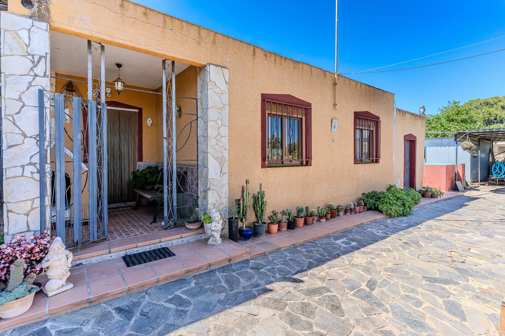Vista exterior de Casa o chalet en venta en Benicarló con Calefacción, Jardín privado y Terraza