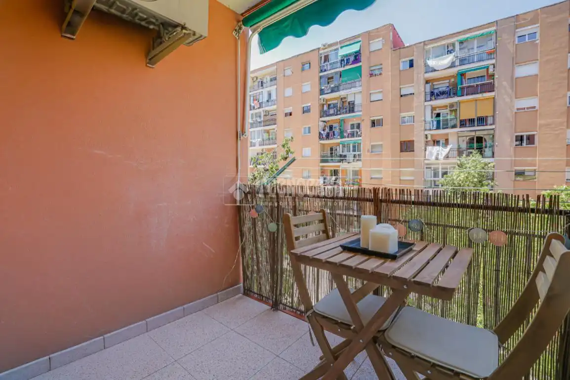 Terrassa de Pis en venda en Sant Feliu de Llobregat amb Aire condicionat i Balcó