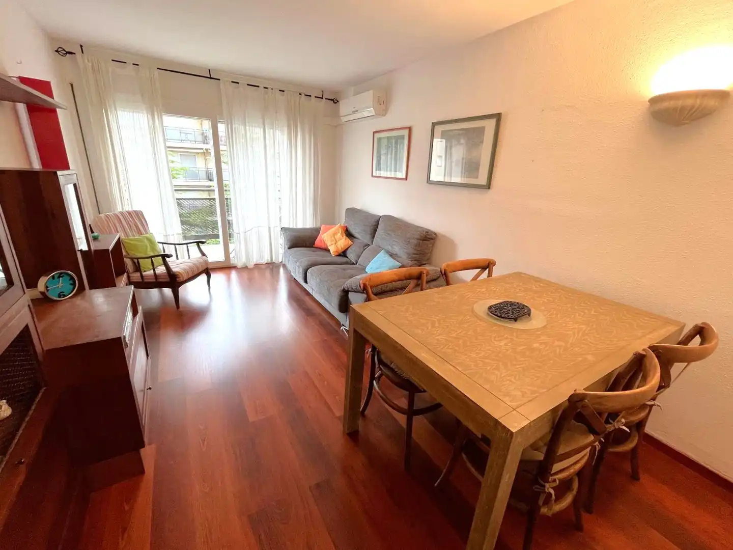 Sala de estar de Piso en venta en Palamós con Aire acondicionado, Calefacción y Parquet