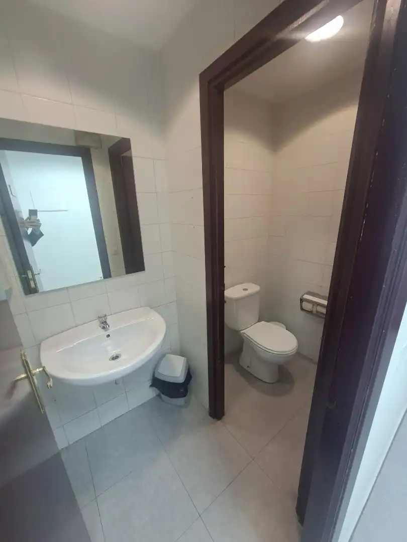 Badezimmer von Geschaftsraum zur Miete in Vitoria - Gasteiz