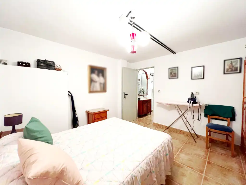 Dormitori de Casa o xalet en venda en Alcalá de Henares amb Aire condicionat, Calefacció i Jardí privat
