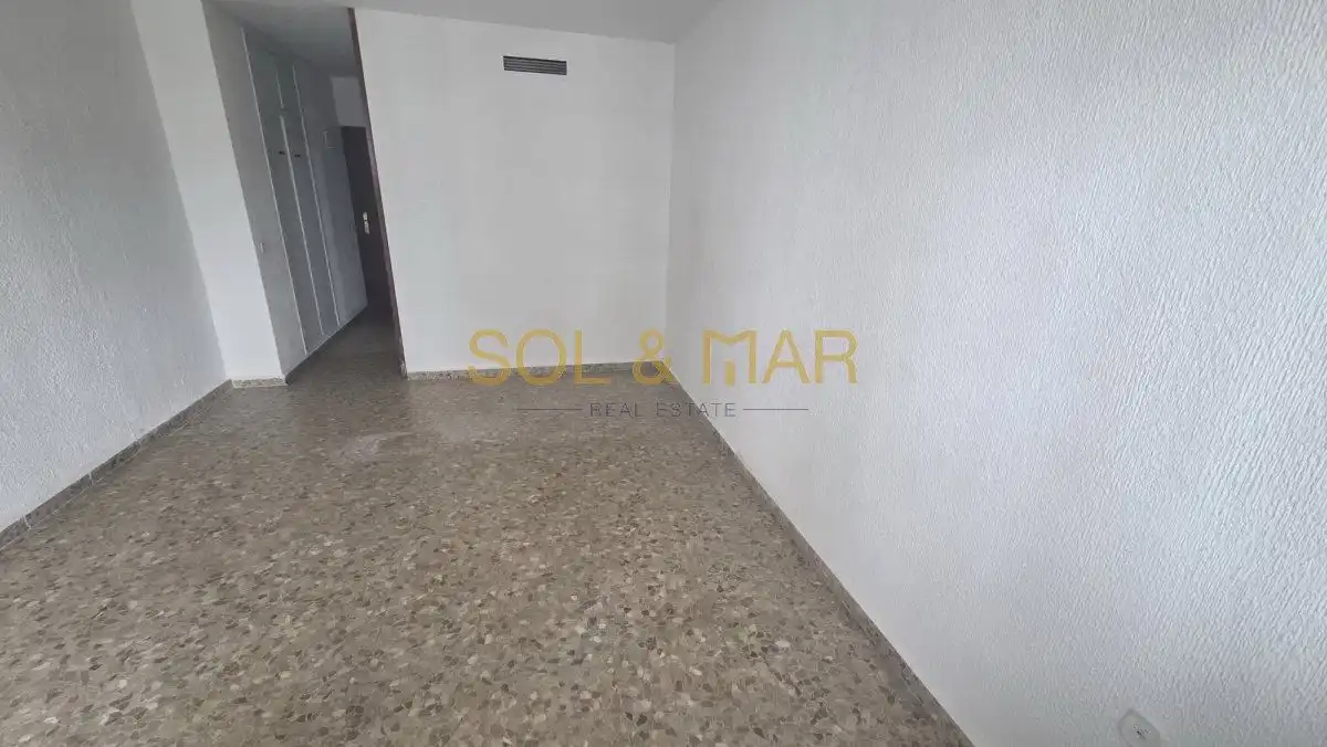 Wohnung zum Verkauf in Torremolinos mit Heizung, Terrasse und Gemeinschaftspool