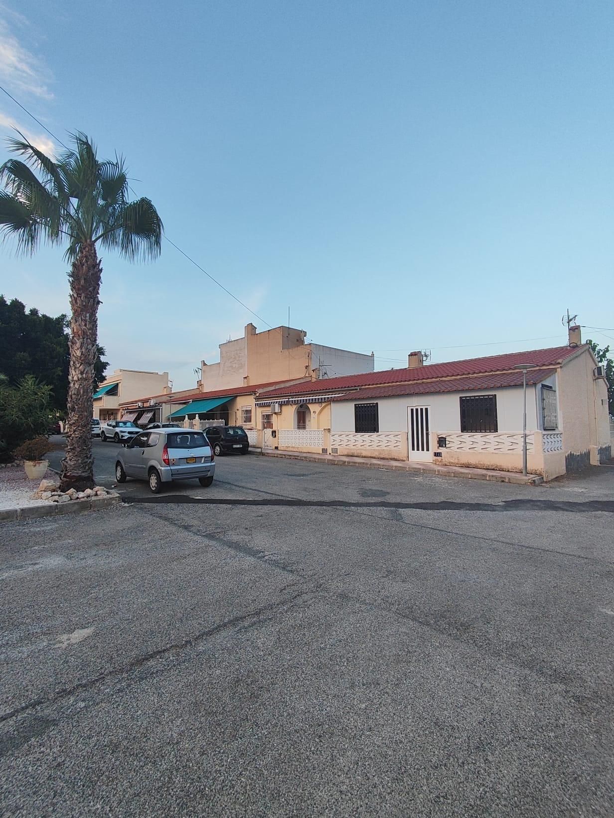 Casa adosada en venta en San Fulgencio