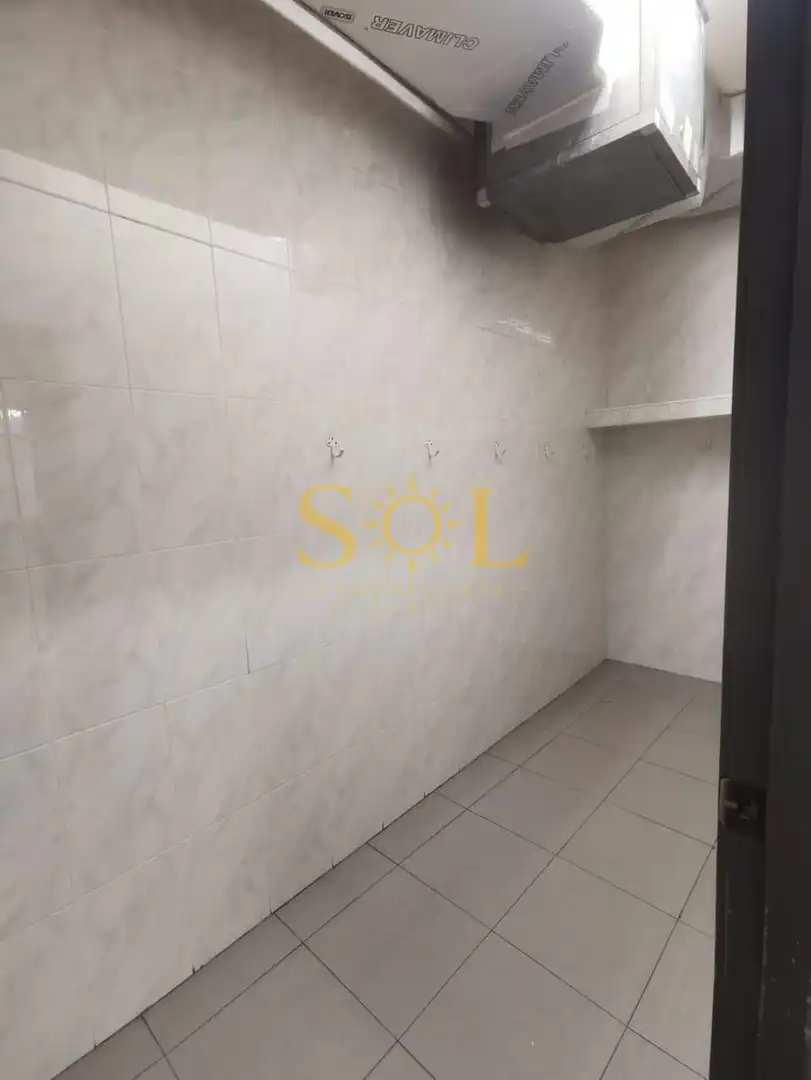 Local comercial en venda a Calle Alfonso V 11, imagen 21