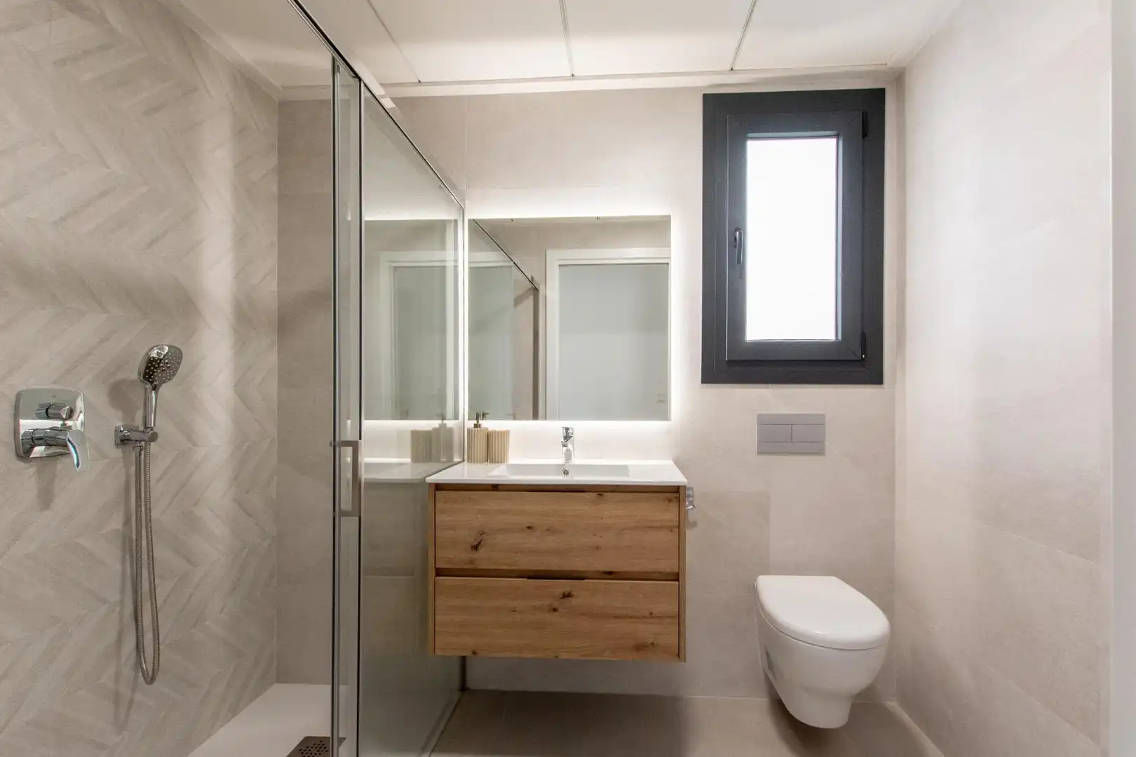 Apartament d'obra nova amb piscina en venda a Carrer d'Equador, imagen 14