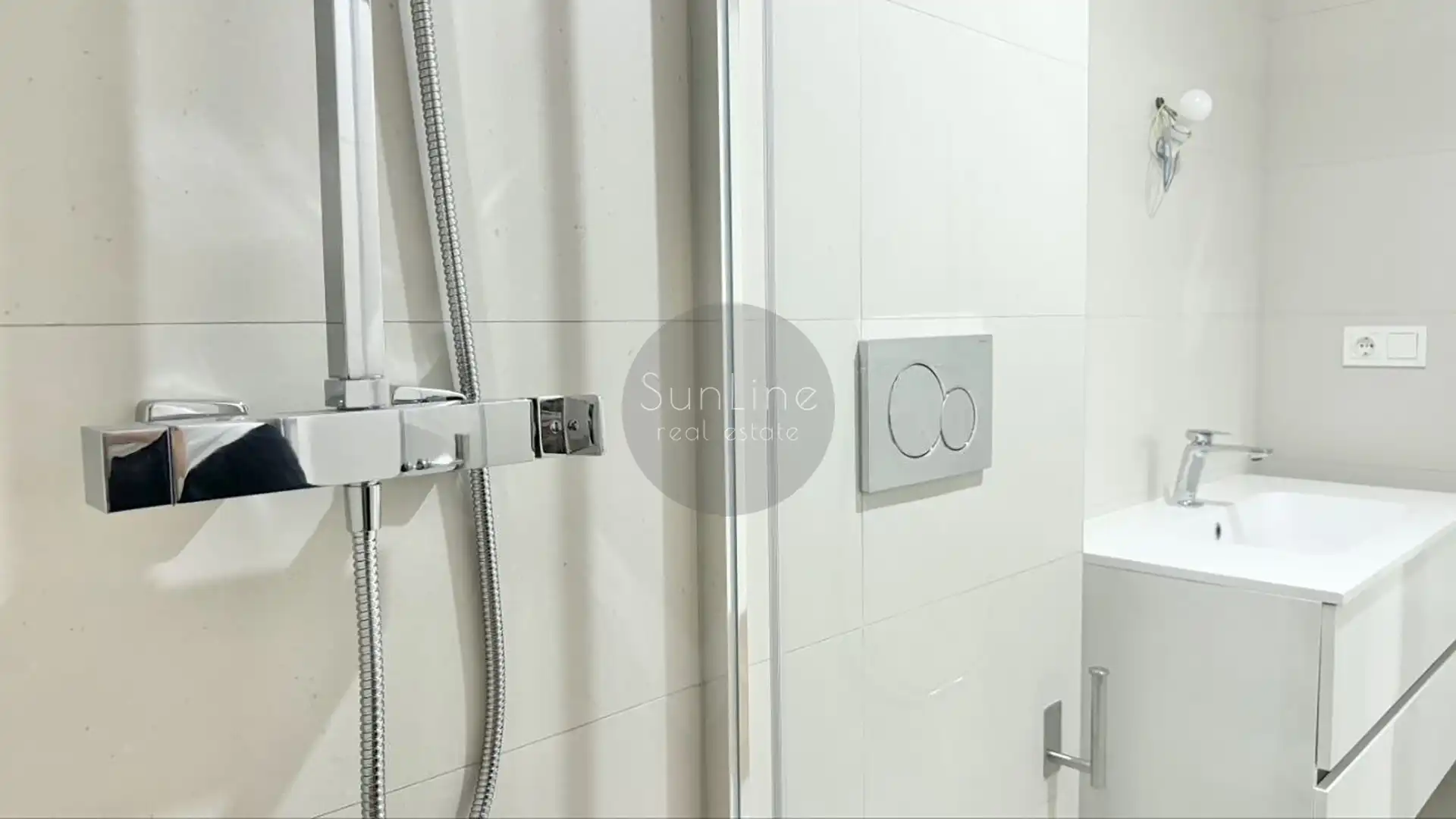 Baño de Piso de alquiler en Torrent con Aire acondicionado y Terraza