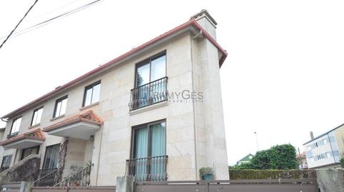 Foto 2 de Casa adosada en venda a Darbo, Cangas