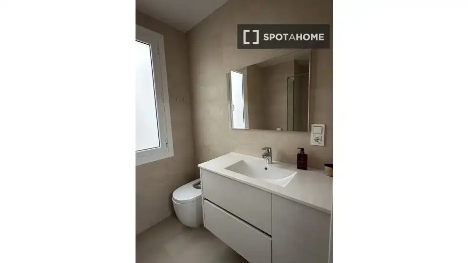 Bany de Apartament per a compartir en Donostia - San Sebastián  amb Aire condicionat, Calefacció i Terrassa