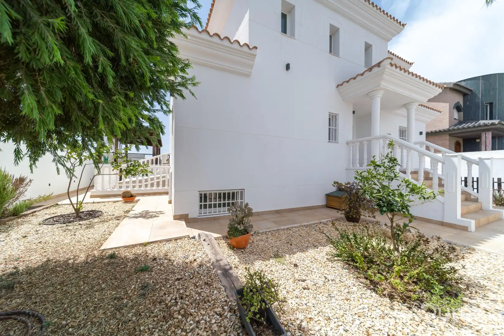 Vista exterior de Casa o chalet en venta en El Ejido con Aire acondicionado, Jardín privado y Terraza