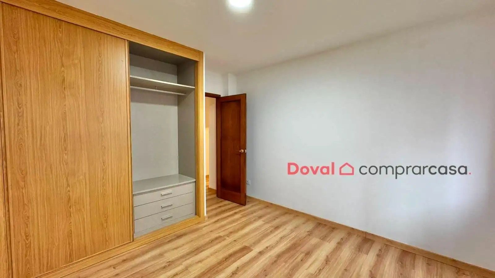 Flat for rent in MESTRE CHANE, Travesía de Vigo - San Xoán