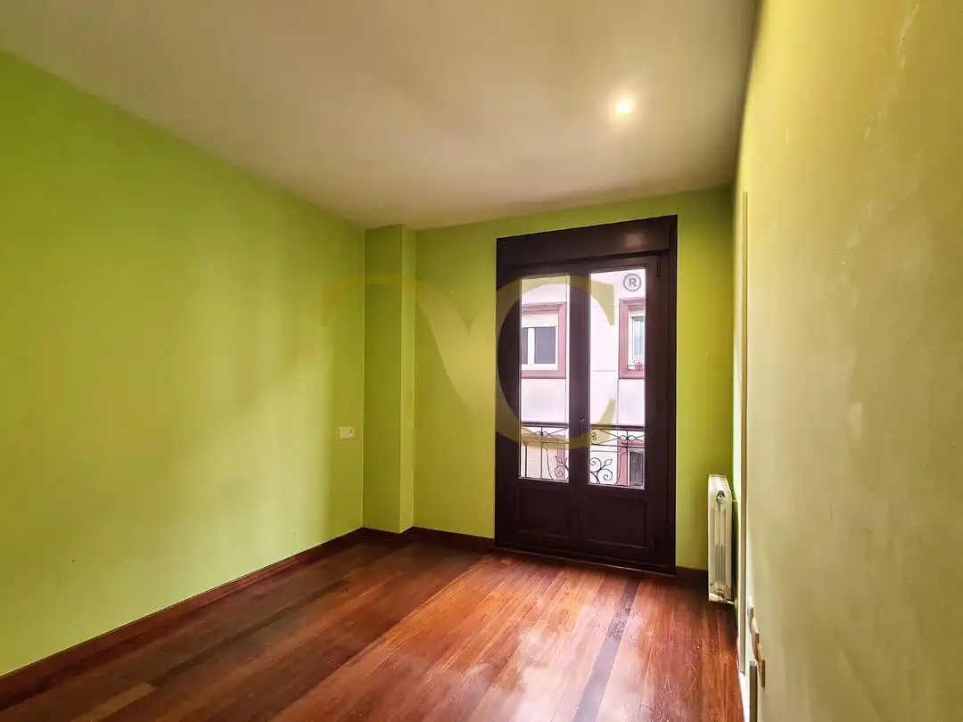 Bedroom of Flat for sale in Gijón   with Heating