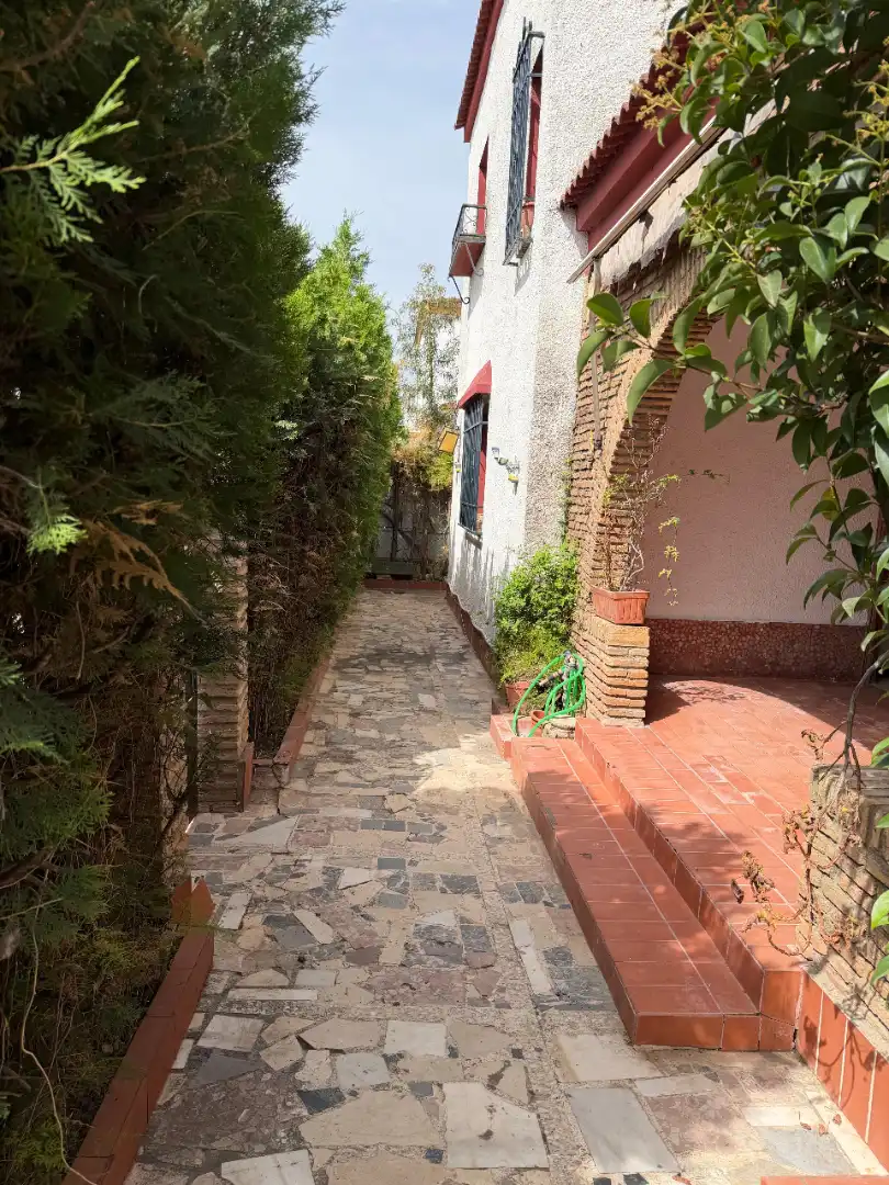 Jardí de Casa o xalet en venda en Dos Hermanas amb Jardí privat i Alarma