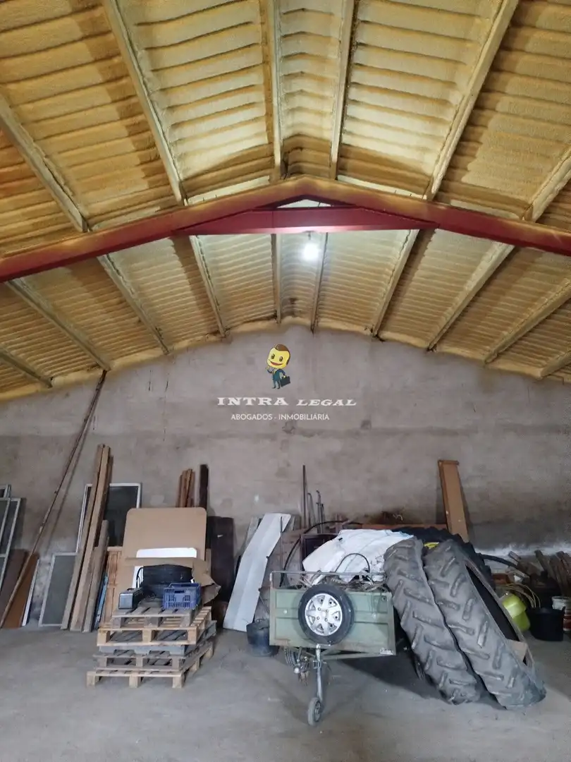 Industrial buildings for sale in Arabayona de Mógica