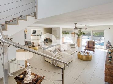 Villa con piscina in vendita a Avenida SITGES, DE (MAS ALBA)
