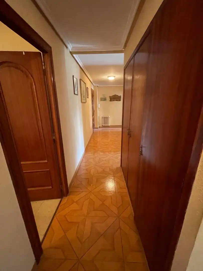 Flat for sale in Calahorra  with Air Conditioner, Heating and Furnished