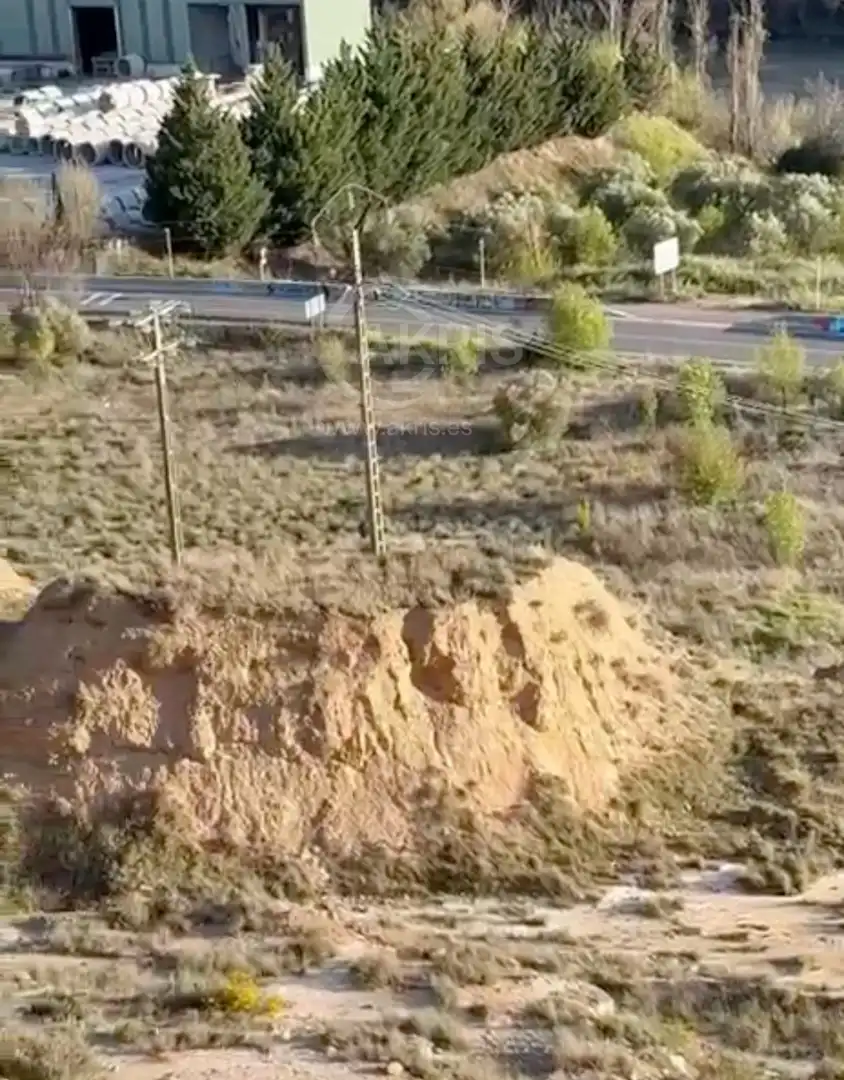 Rustikales Grundstück zum Verkauf in Avenida de Mendavia, paraje Cantabria, imagen 10