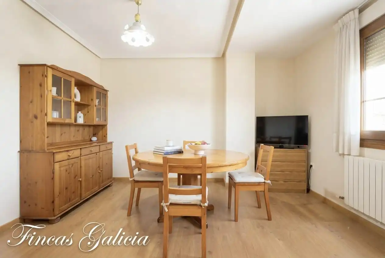 Flat with lift for sale in Verín, imagen 2