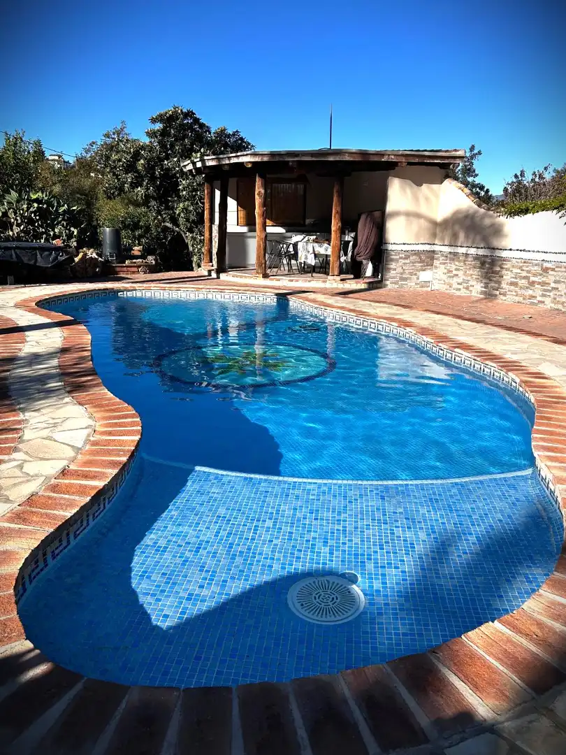 Schwimmbecken von Haus oder Chalet zum Verkauf in Coín mit Schwimmbad