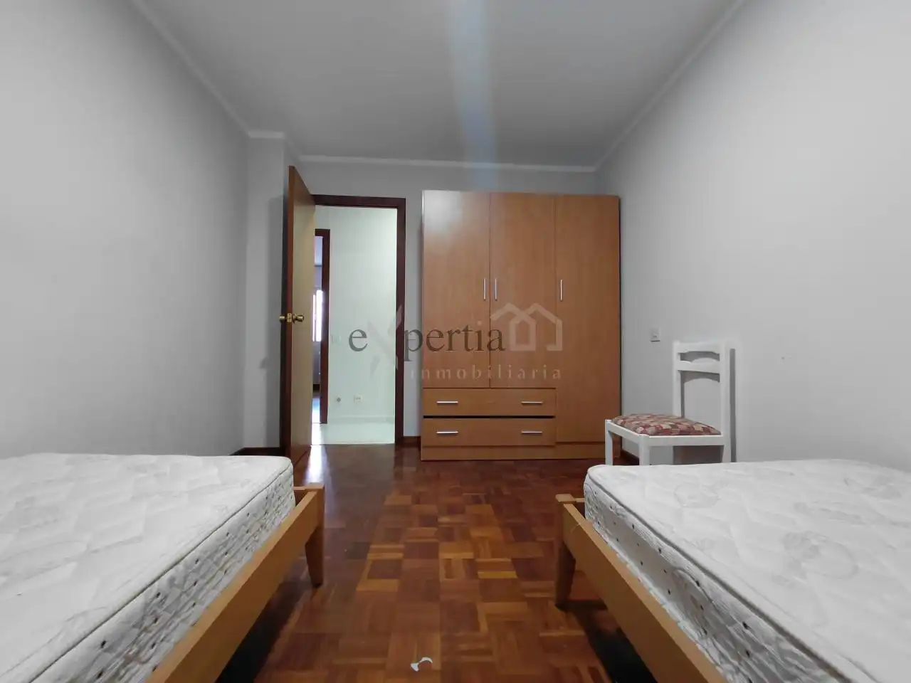 Habitación de Piso en venta en Boiro con Calefacción, Terraza y Trastero