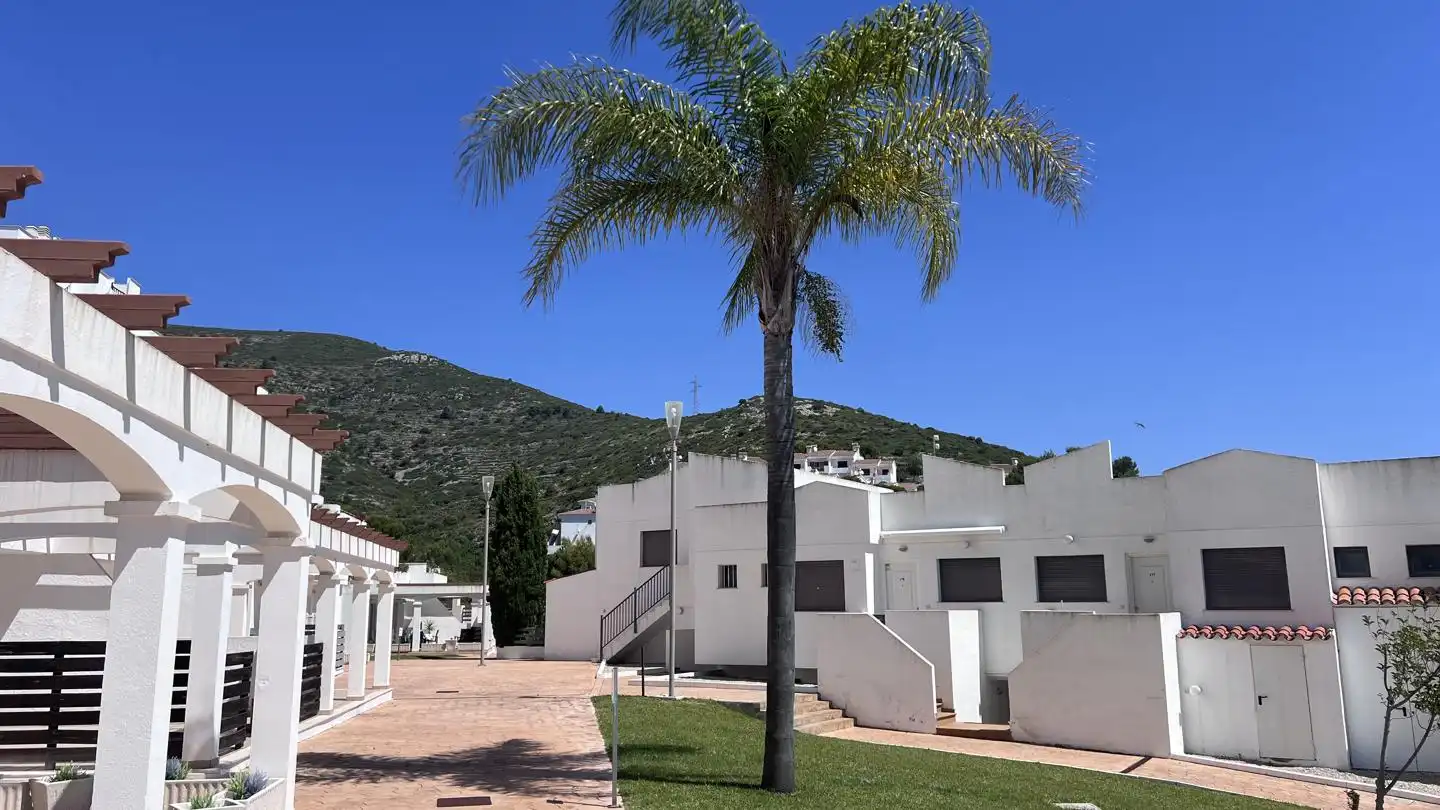 Außenansicht von Wohnung zum Verkauf in Peñíscola / Peníscola mit Heizung, Terrasse und Schwimmbad