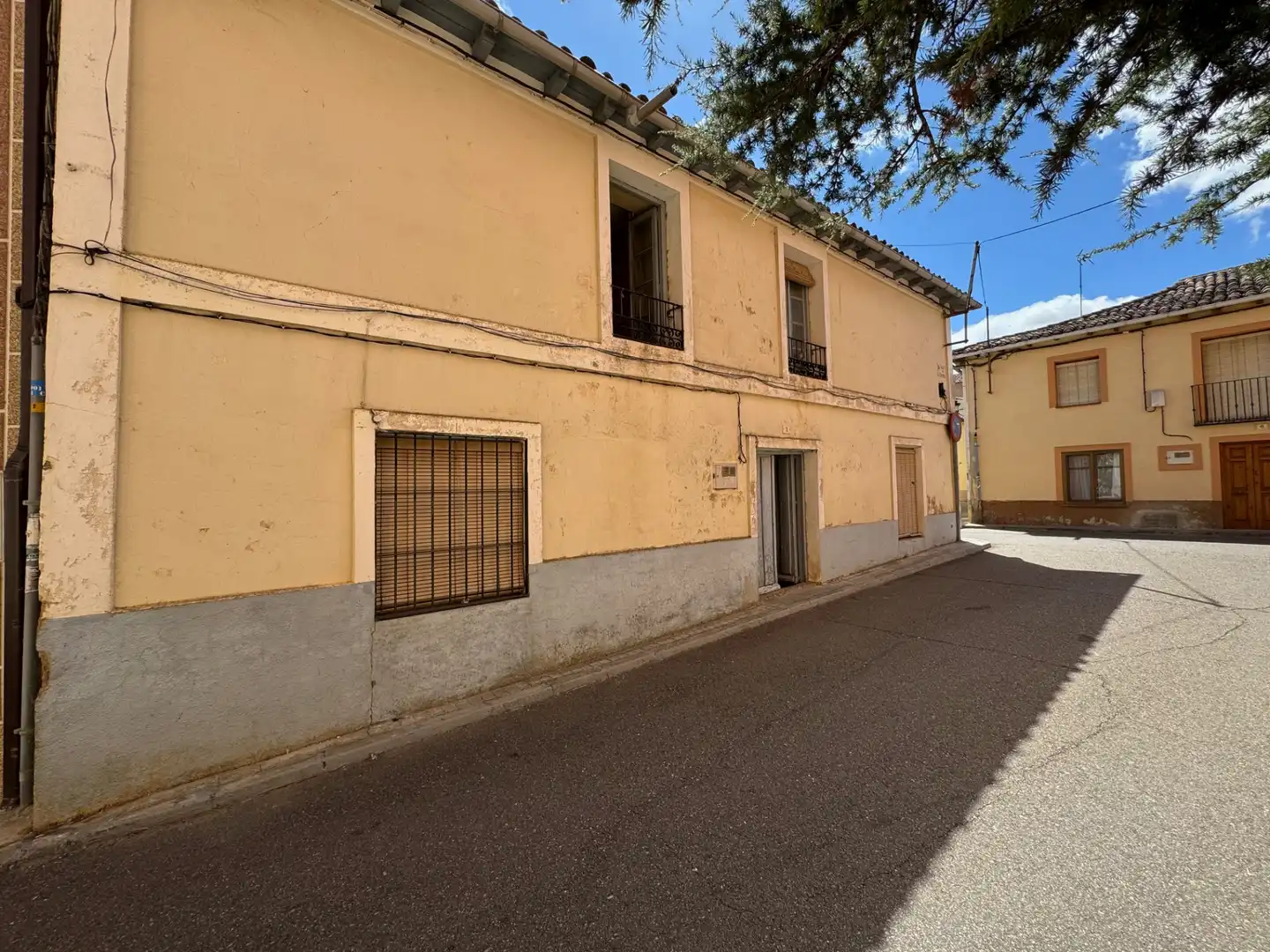 Vista exterior de Finca rústica en venda en Mayorga amb Jardí privat i Traster