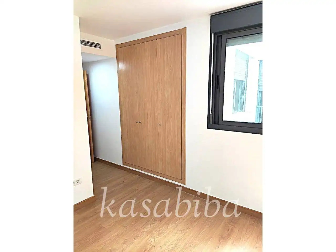 Schlafzimmer von Wohnung zur Miete in Paterna mit Klimaanlage