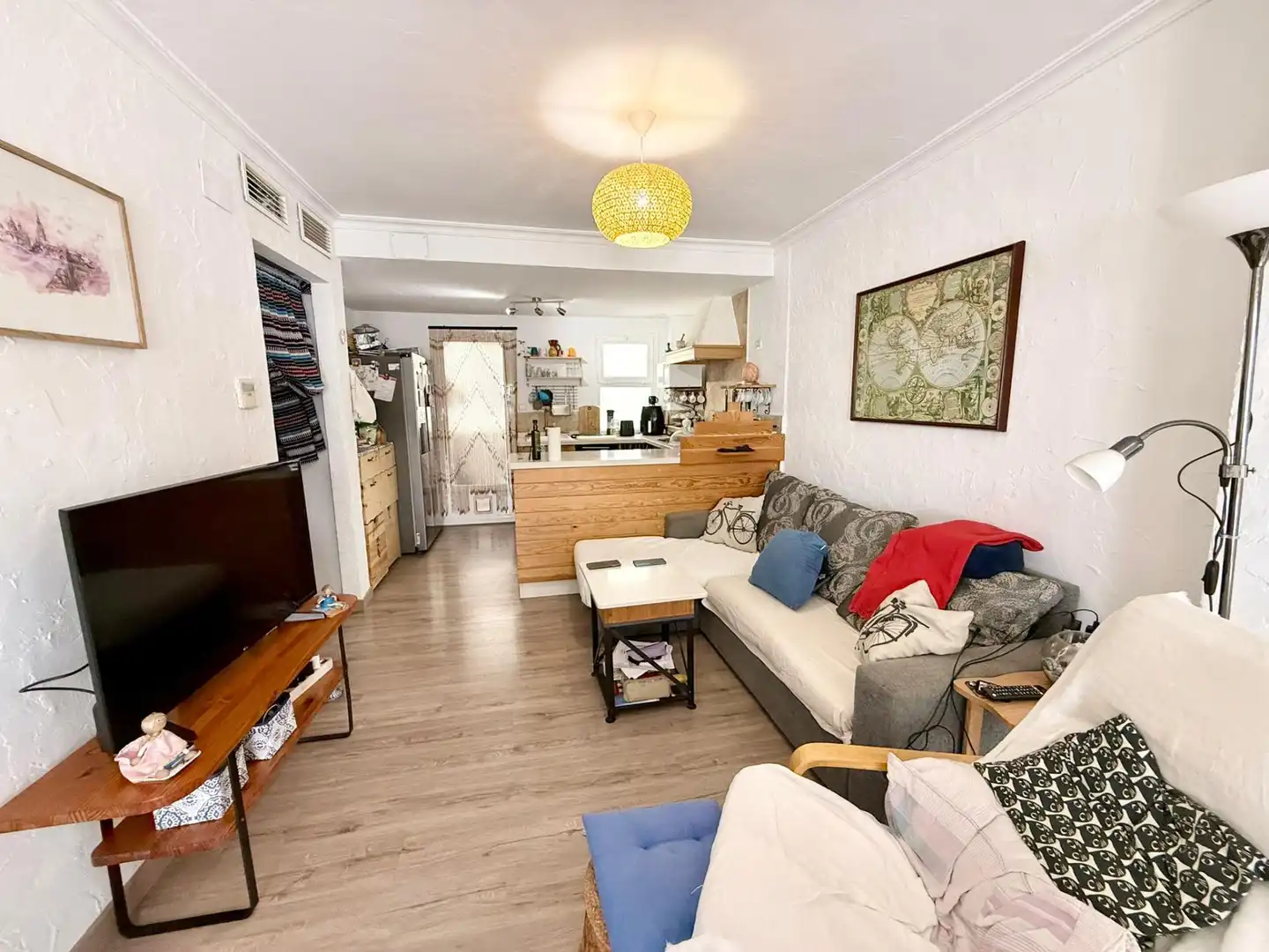Living room of Flat for sale in Roquetas de Mar  with Air Conditioner, Terrace and Furnished