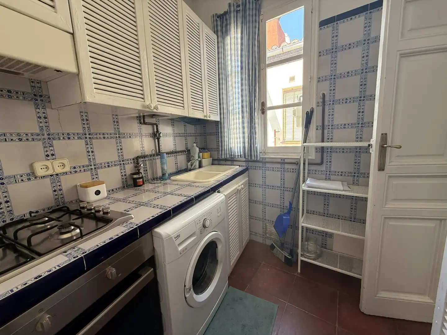 Cocina de Piso de alquiler en Madrid con Aire acondicionado y Amueblado