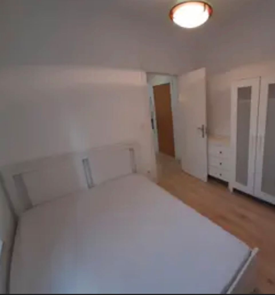 Dormitori de Pis de lloguer en Getxo  amb Moblat, Forn i Rentadora