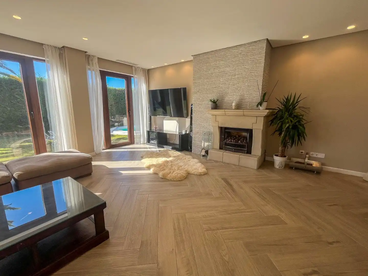 Villa con terrazza in vendita a Golf Bahía, imagen 18