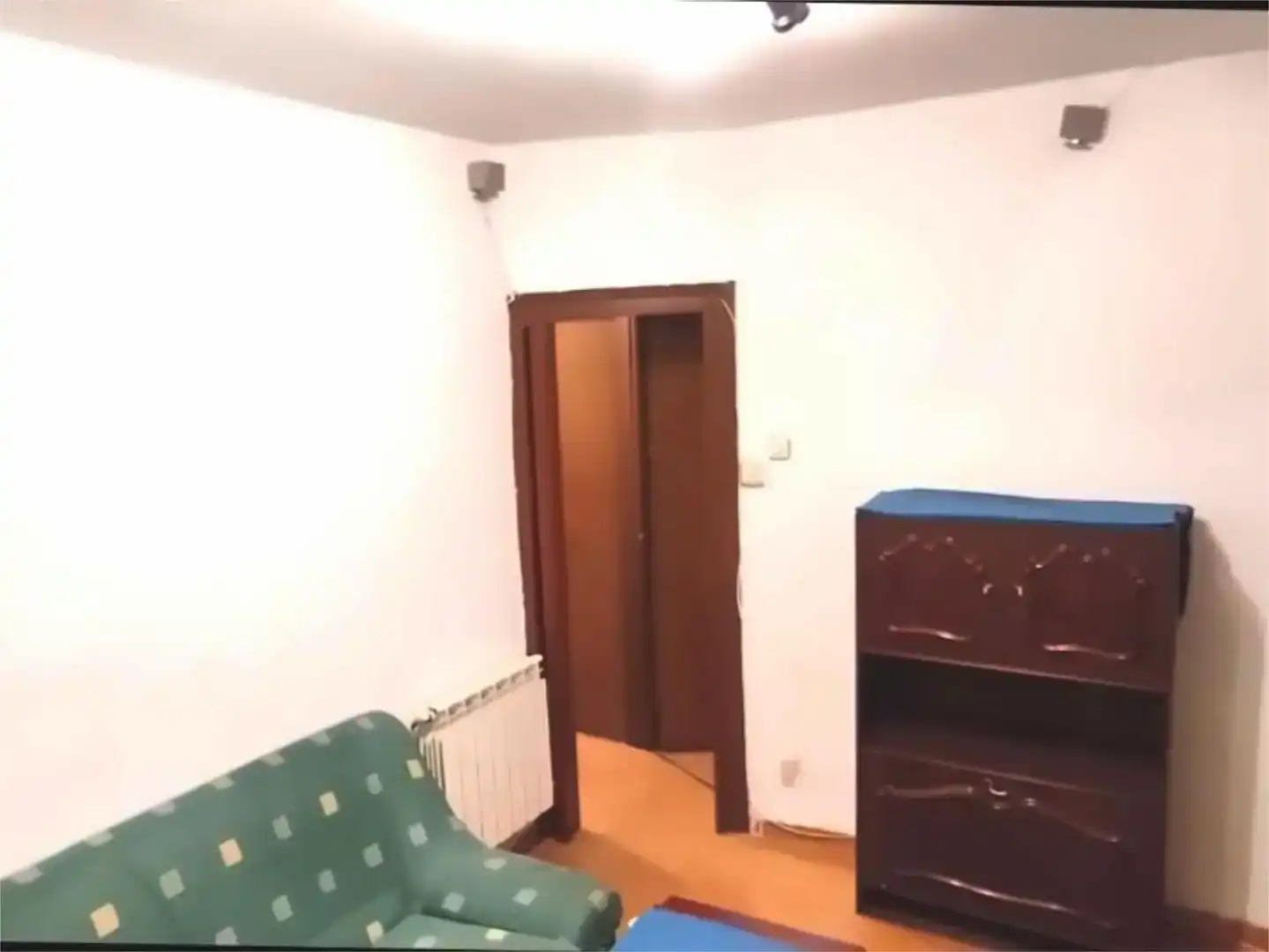 Schlafzimmer von Wohnung zur Miete in Valdeolea mit Parkett, Abstellraum und Möbliert