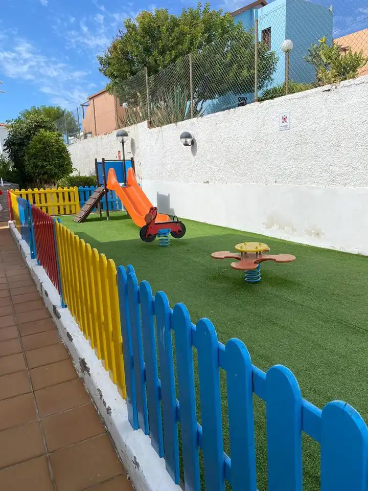 Parkplatz von Maisonette zur Miete in San Bartolomé de Tirajana mit Klimaanlage, Privatgarten und Terrasse