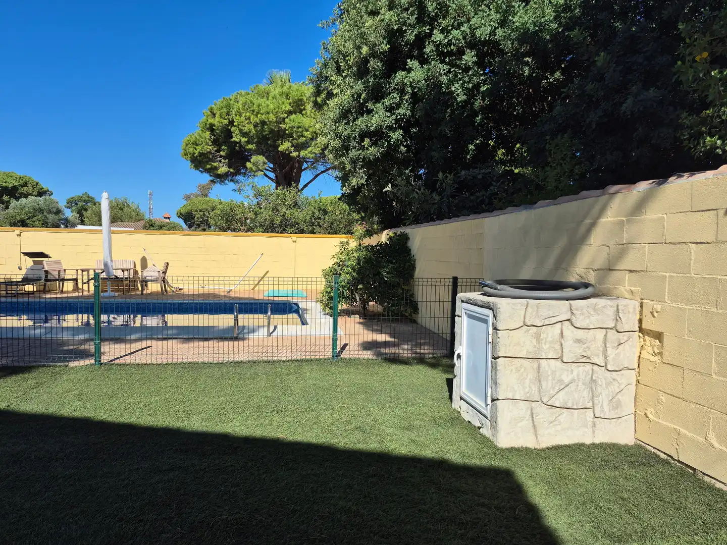Piscina de Edificio en venta en Chiclana de la Frontera